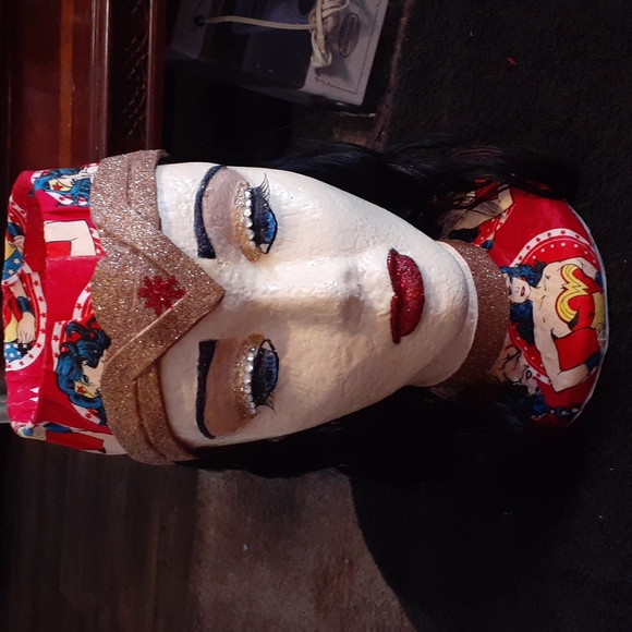 Diva foam Head flower pot - Picture 1 of 5